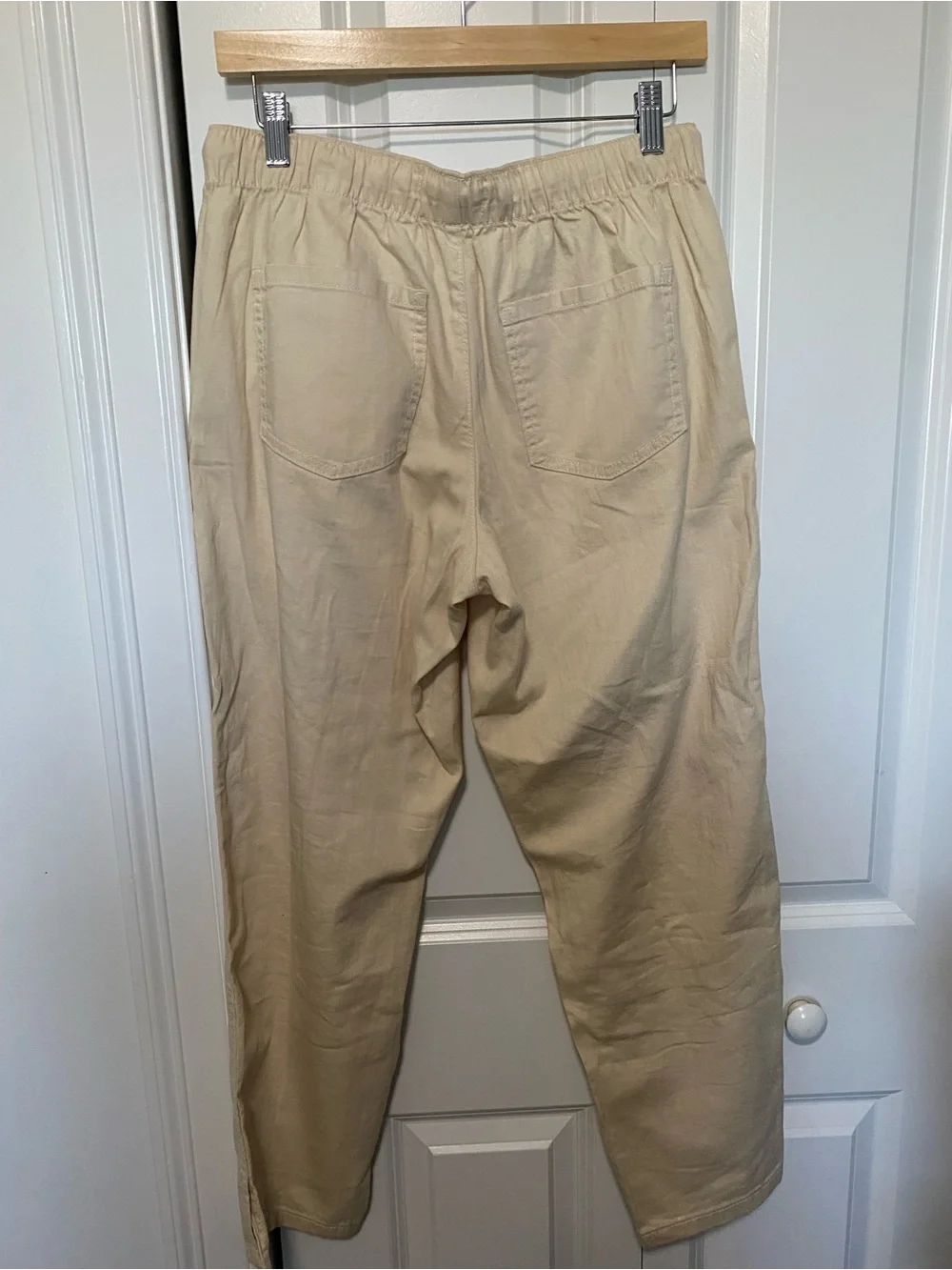 Banana Republic Mid Rise Summerweight Beige Drawstring Pull On Chinos